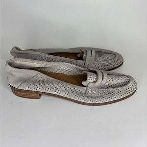 Lucky Brand Caylon Suede Penny Loafer Flat Shoes Womens Sz 10 M Gray Perforated